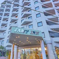 Eksterior: Memiliki tampilan yang bersih dan sederhana