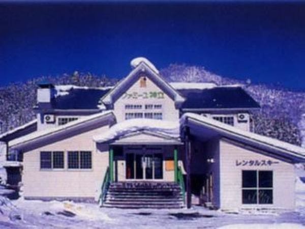 ファミーユ神立&nbsp;施設全景