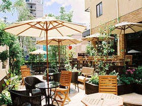 庭の、桐生エースホテル