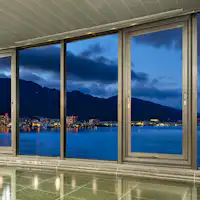 Pemandian dengan pemandangan