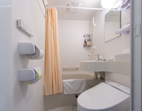 定員１～２名　ダブルベッド１台