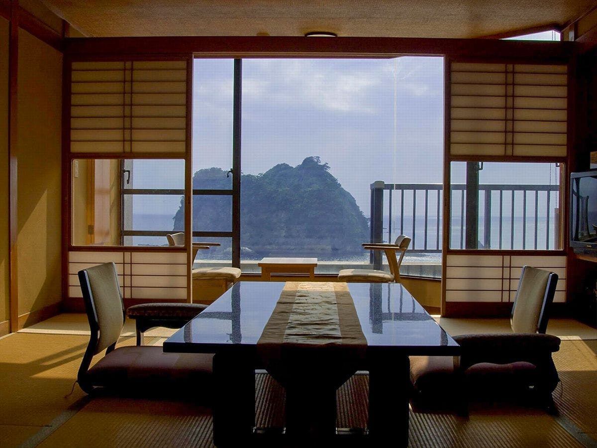 Seiryu Seaside Sunset Onsen Ryokan