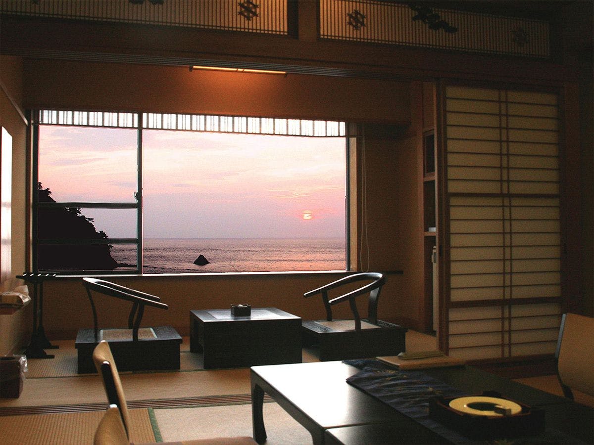 Seiryu Seaside Sunset Onsen Ryokan