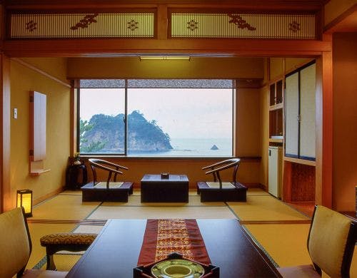 ■窓に広がる景色［スタンダード客室］