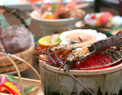 ■炭火で炙った伊勢海老