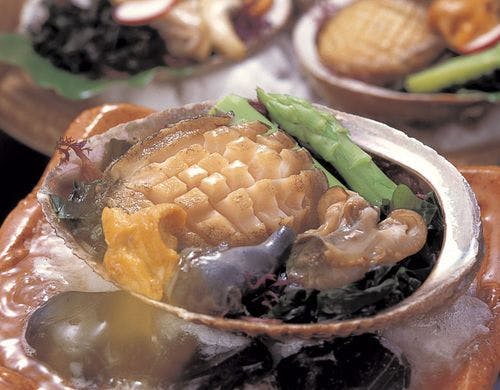 ■鮑の蒸し焼き。