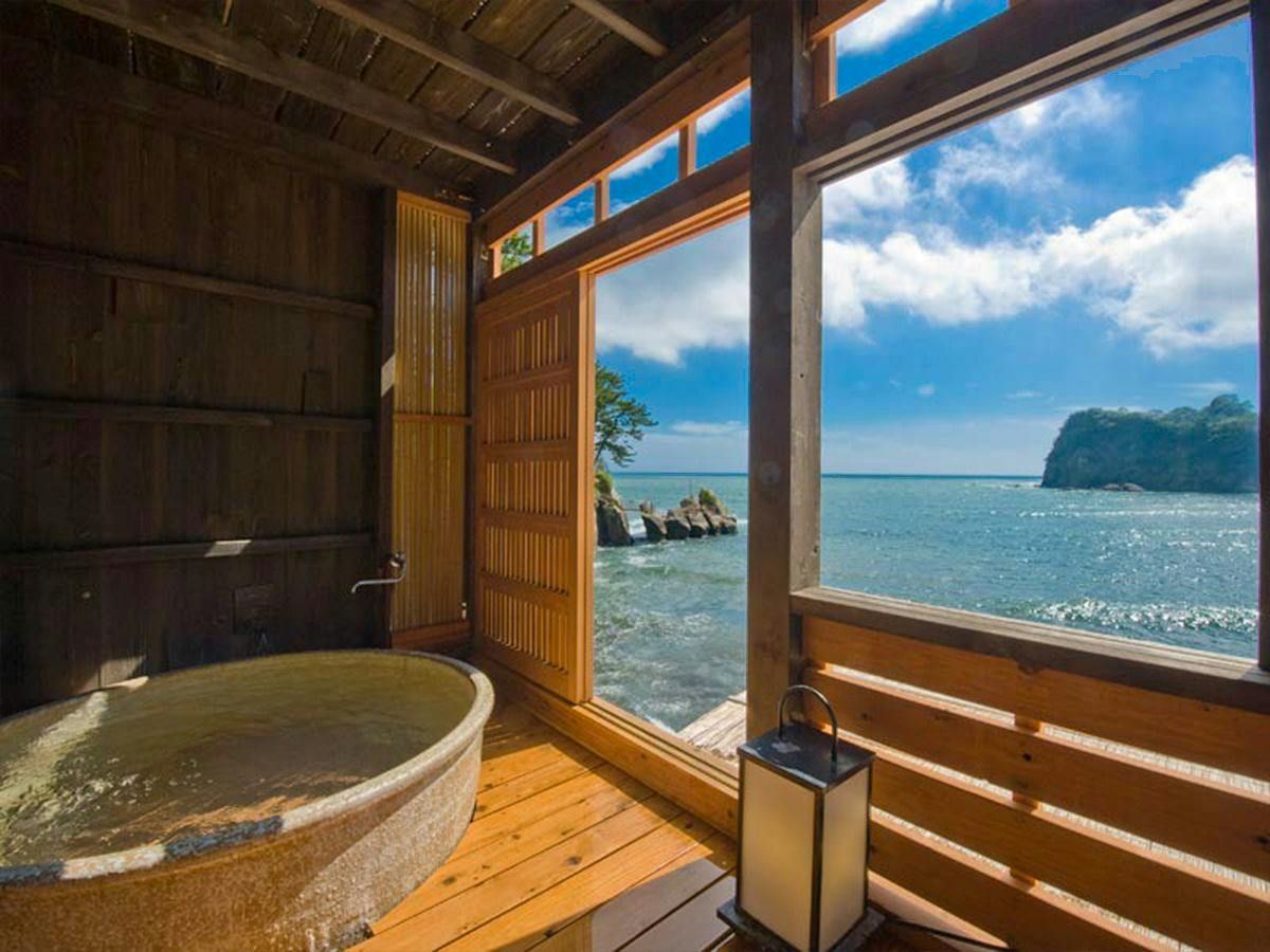Seiryu Seaside Sunset Onsen Ryokan