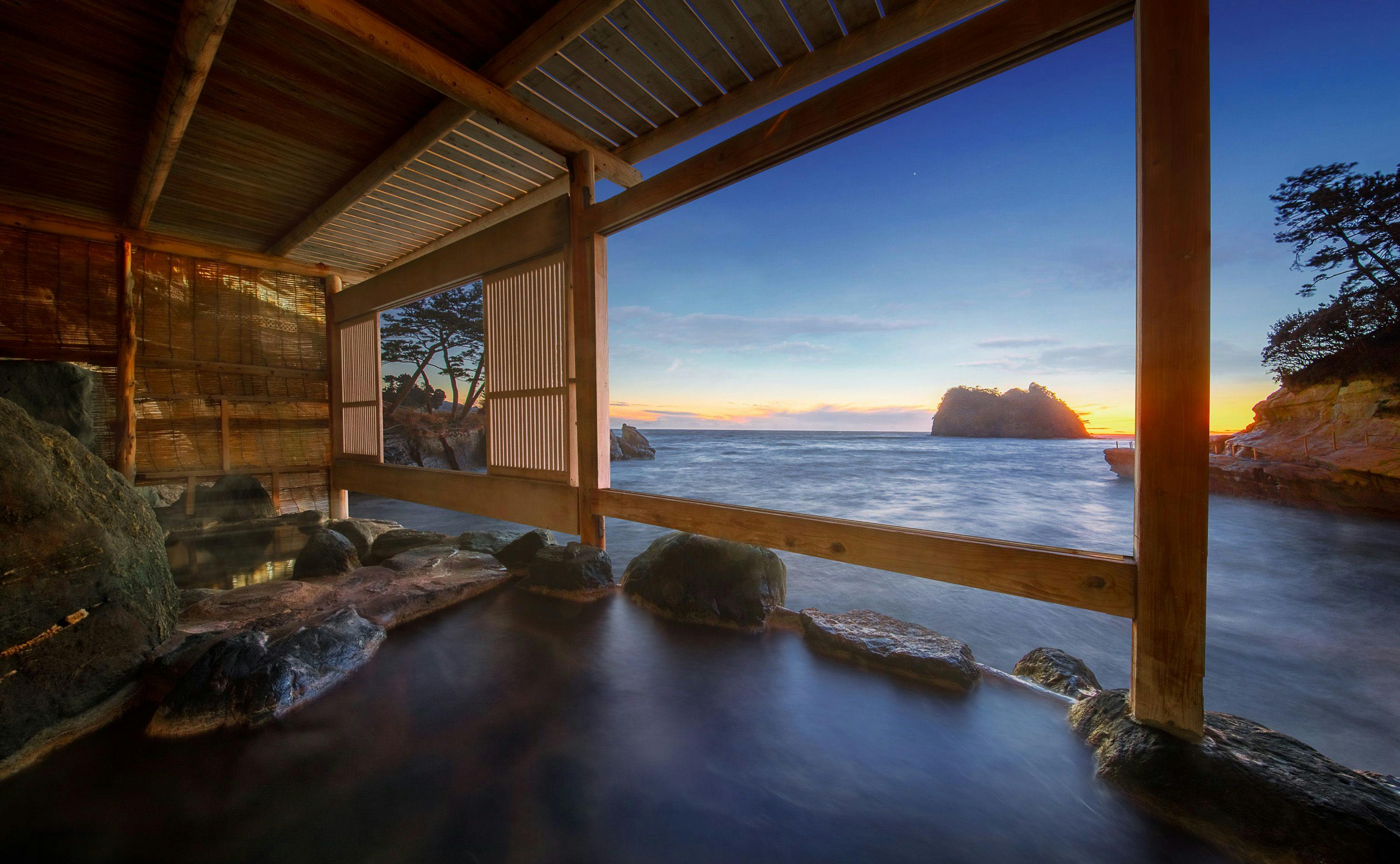 Seiryu Seaside Sunset Onsen Ryokan