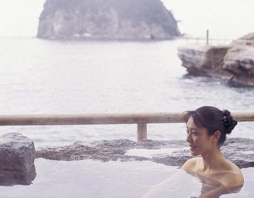 ■波打ち際の露天風呂（女性専用）