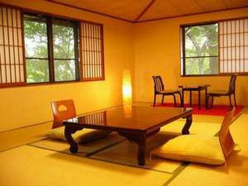 本館トイレ付和室菊