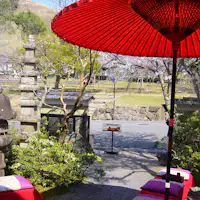 현관 옆, 시라유키 노텐가사.