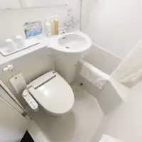 모든 객실에 유닛 욕실 완비.