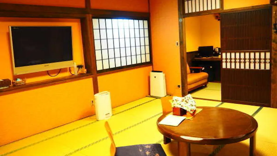 Yamadayu Onsen Ryokan: The Inn with Cloudy Hot Spring Water from the Source