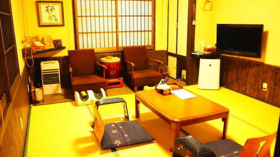Yamadayu Onsen Ryokan: The Inn with Cloudy Hot Spring Water from the Source
