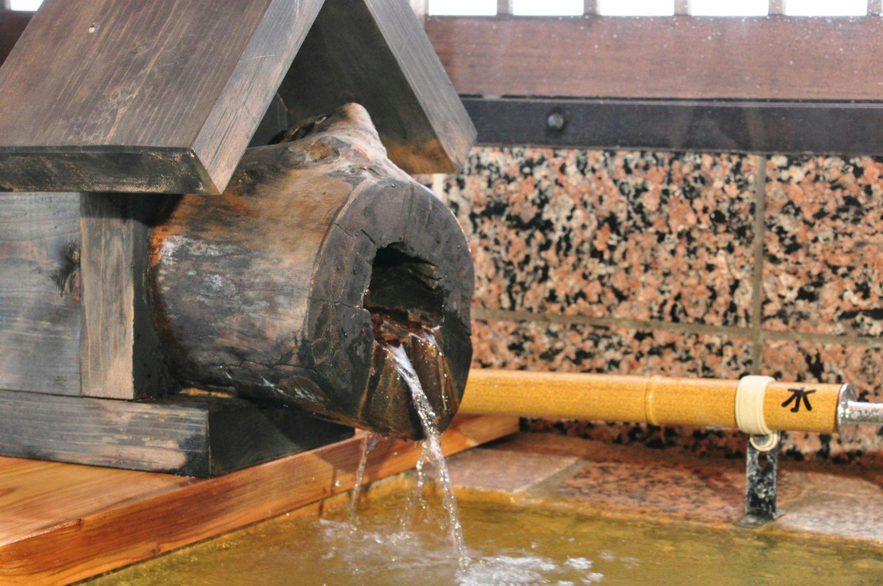 Yamadayu Onsen Ryokan: The Inn with Cloudy Hot Spring Water from the Source