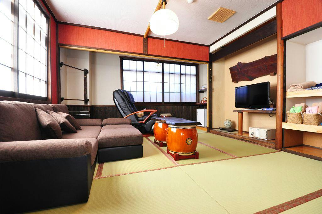 Yamadayu Onsen Ryokan: The Inn with Cloudy Hot Spring Water from the Source