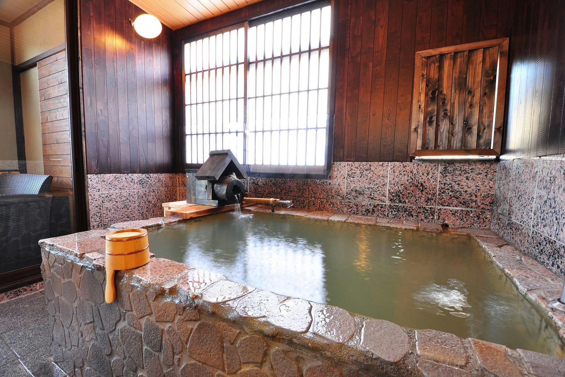 Yamadayu Onsen Ryokan: The Inn with Cloudy Hot Spring Water from the Source