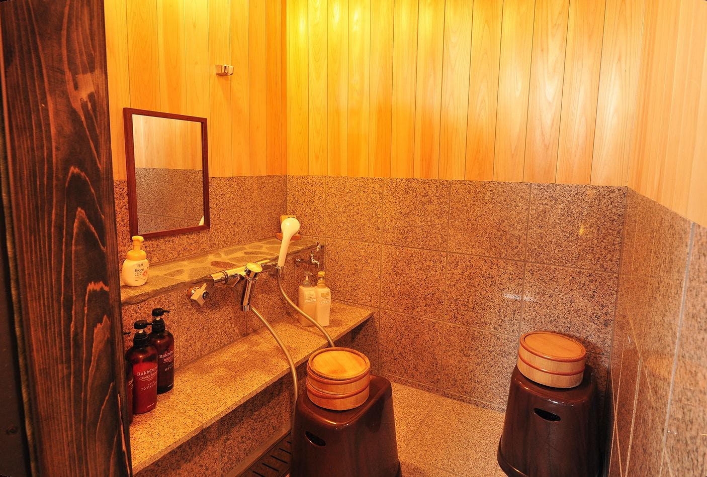 Yamadayu Onsen Ryokan: The Inn with Cloudy Hot Spring Water from the Source
