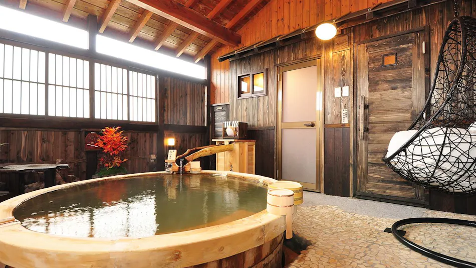 Yamadayu Onsen Ryokan: The Inn with Cloudy Hot Spring Water from the Source