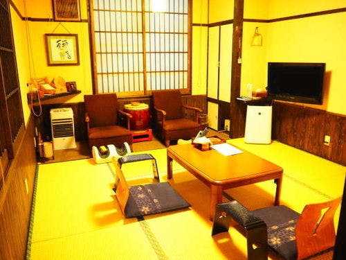 【やまぼうし】露天陶器風呂付客室の和室