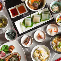 อาหารมังสวิรัติสร้างสรรค์โดยโบโมริ