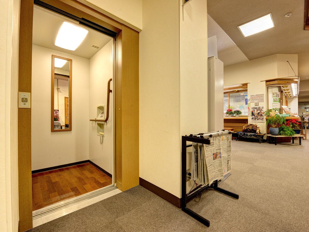 คุณสามารถขึ้นไปยังชั้นสองได้อย่างสะดวก