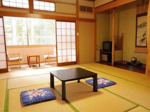 トイレ・洗面ドレッシング完備の和室