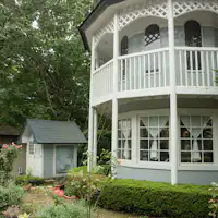 *【ภายนอก/ด้านห้องรับประทานอาหาร】