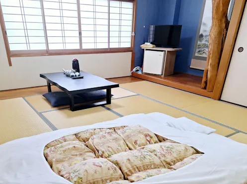 Kamar bergaya Jepang 10 tatami