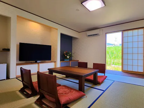 【ห้องพัก】ห้องสไตล์ญี่ปุ่น 8 เสื่อ พร้อมห้องน้ำและห้องสุขา