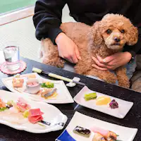 *반려동물과 함께 객실에서 가이세키 디너를 즐기세요.