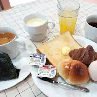 อาหารเช้ารวมอยู่ในทุกแผน!