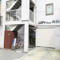 - ภายนอก / ตั้งอยู่ห่างจากสถานีประมาณ 2 นาทีโดยการเดิน