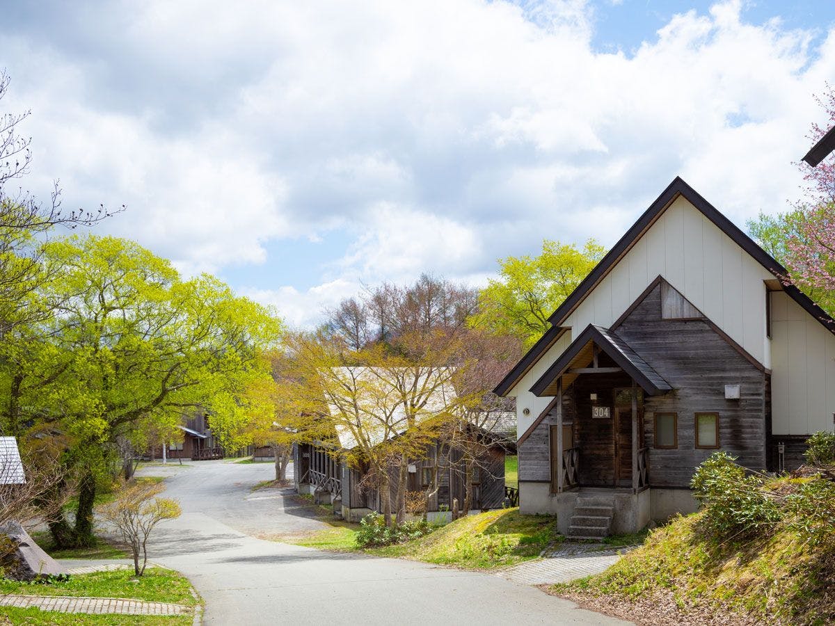 ทัศนียภาพฤดูใบไม้ผลิของอาคาเบโกะ