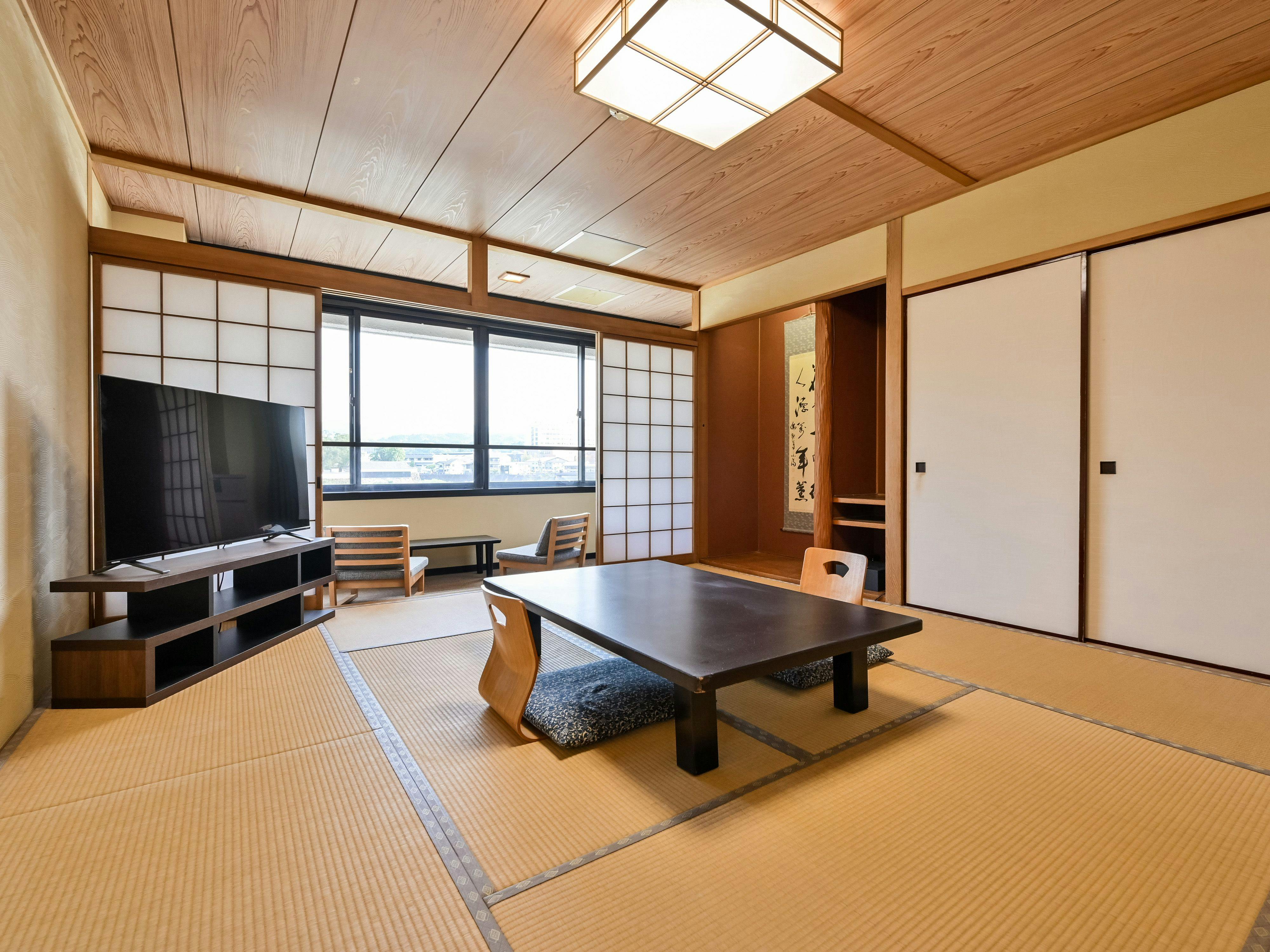 Hitoyoshi Onsen Nabeya (Formerly: Nabeya Main Building)