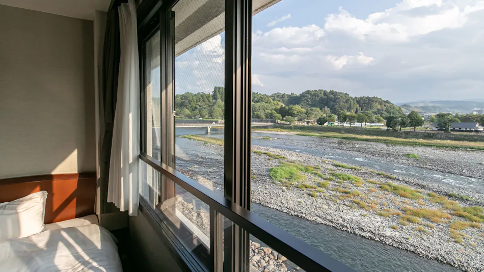 Hitoyoshi Onsen Nabeya (Formerly: Nabeya Main Building)