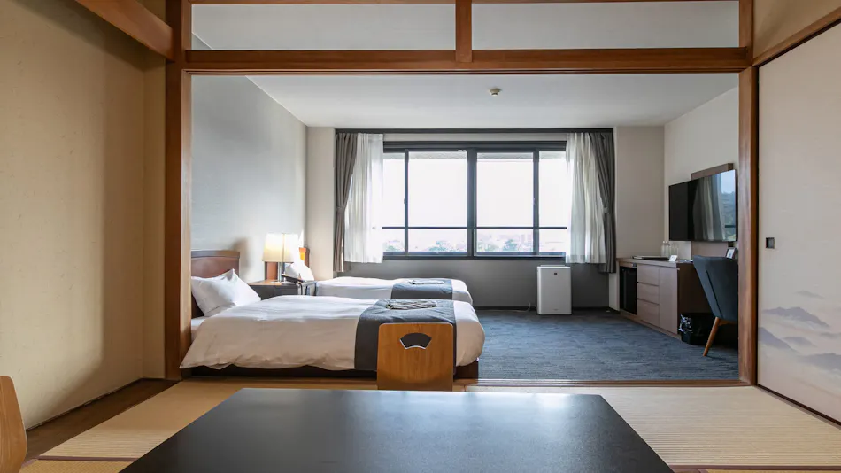 Hitoyoshi Onsen Nabeya (Formerly: Nabeya Main Building)