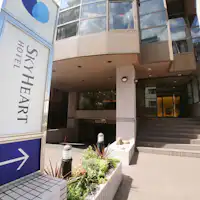 Ini adalah pintu masuk Hotel!