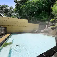 บ่อน้ำพุร้อนกลางแจ้ง