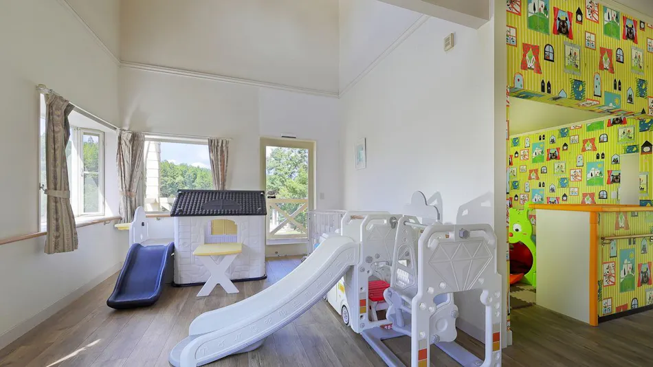 Resort Villa Takayama: A Forest Cottage Under a Starry Sky