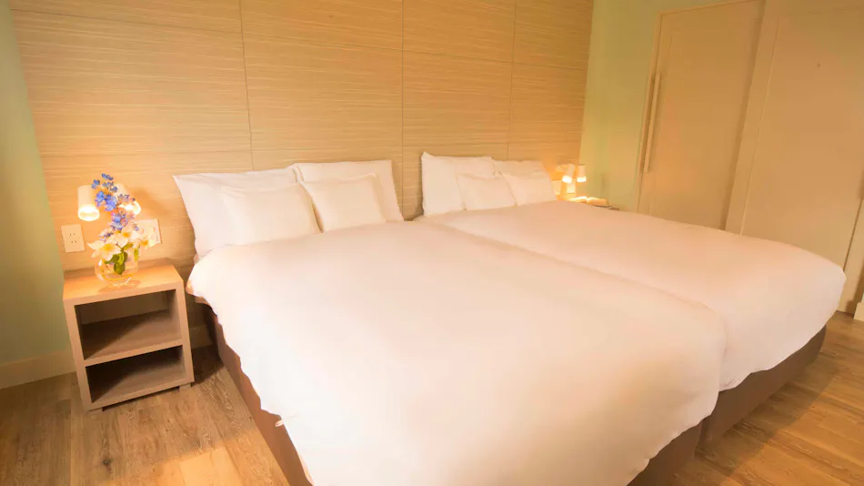 Resort Villa Takayama: A Forest Cottage Under a Starry Sky