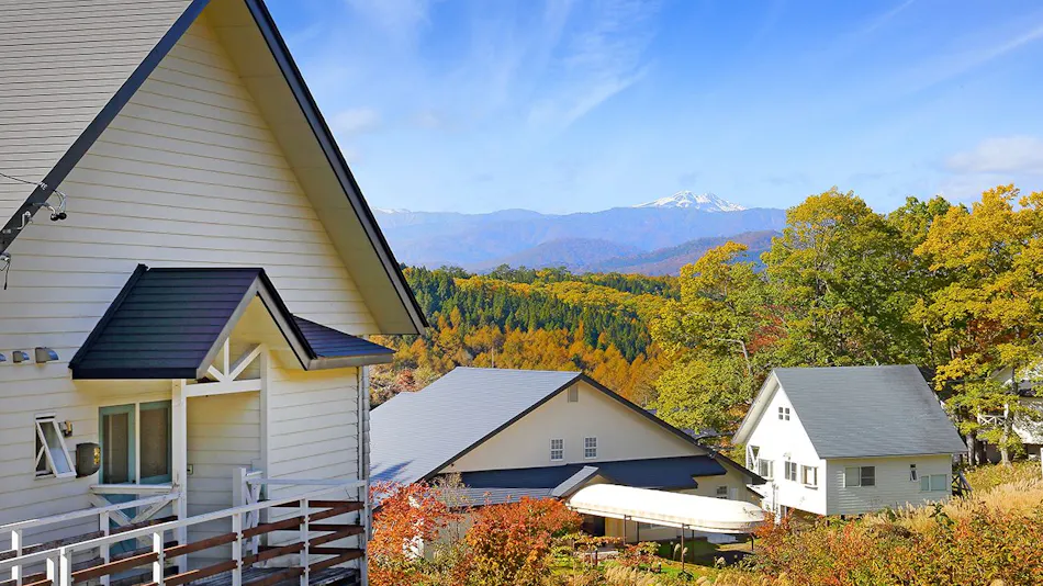 Resort Villa Takayama: A Forest Cottage Under a Starry Sky