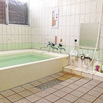 【ห้องอาบน้ำรวม】