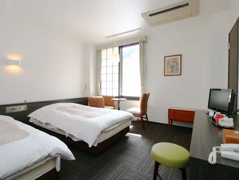 【ห้องเตียงคู่】ห้องสไตล์ตะวันตกที่มีบรรยากาศญี่ปุ่นโมเดิร์น