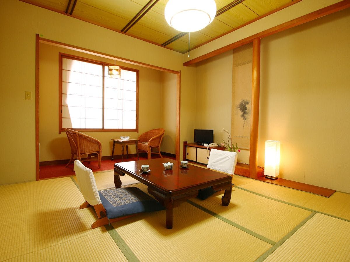 [ห้องสไตล์ญี่ปุ่น 8 เสื่อทาทามิ]