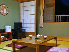 民宿　２・７（ツーセブン）