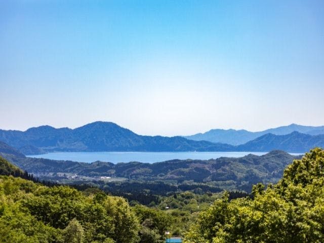 ทะเลสาบทาซาวะที่มองเห็นได้จากที่พัก