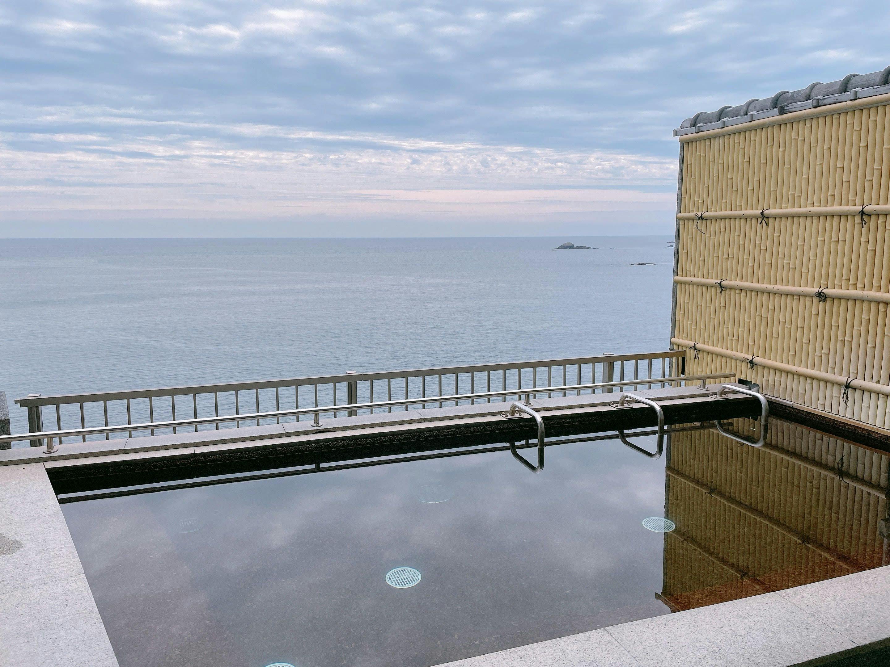 Hotel White Lighthouse