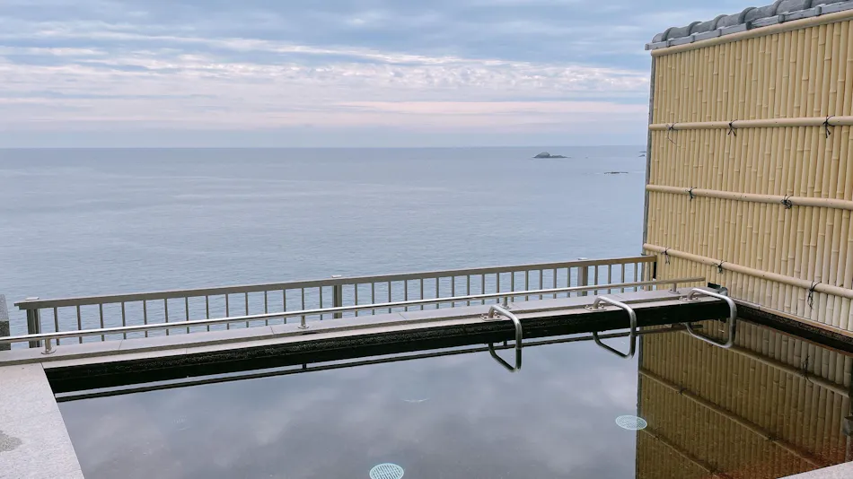 Hotel White Lighthouse
