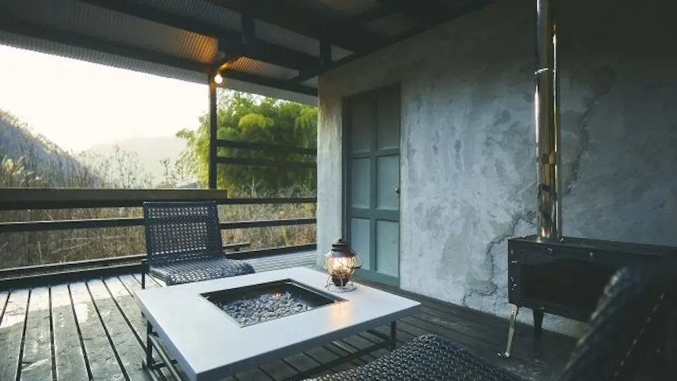LOOF TINY HOUSE CAMP